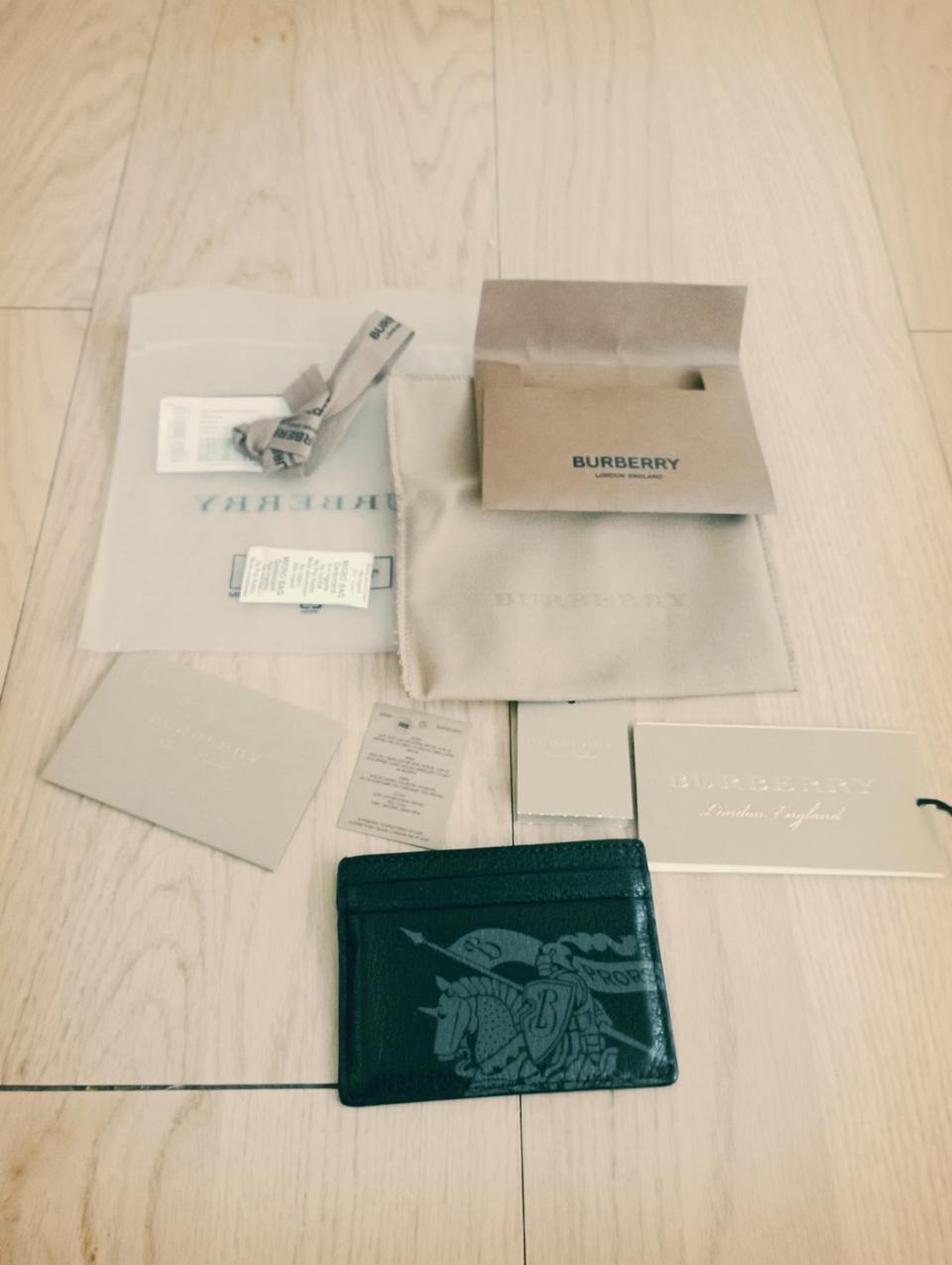 버버리 카드지갑 풀구성 (정품)