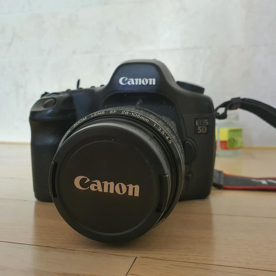 캐논 5D (20-105 렌즈 포함)