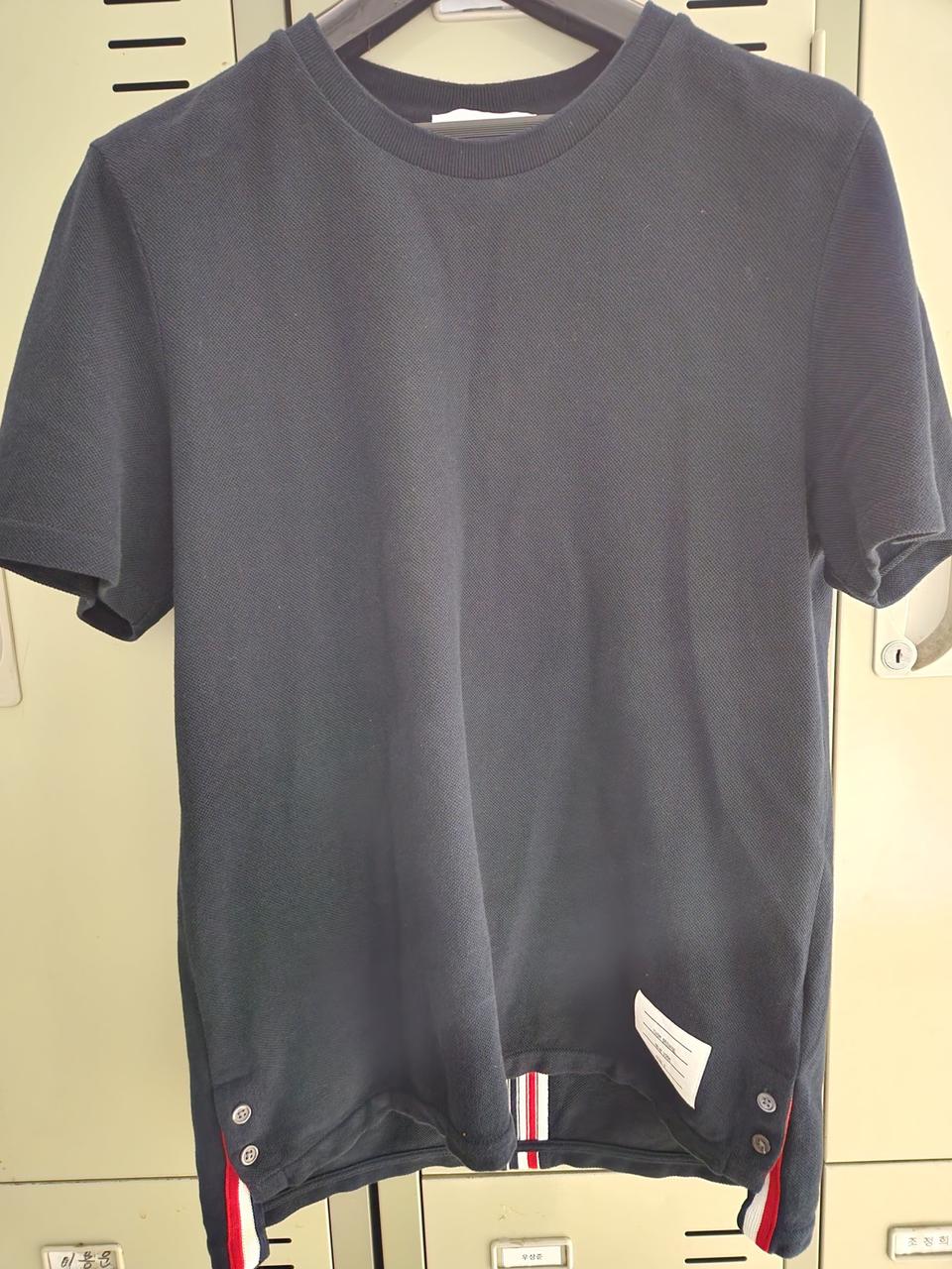 톰브라운 백삼선 반팔