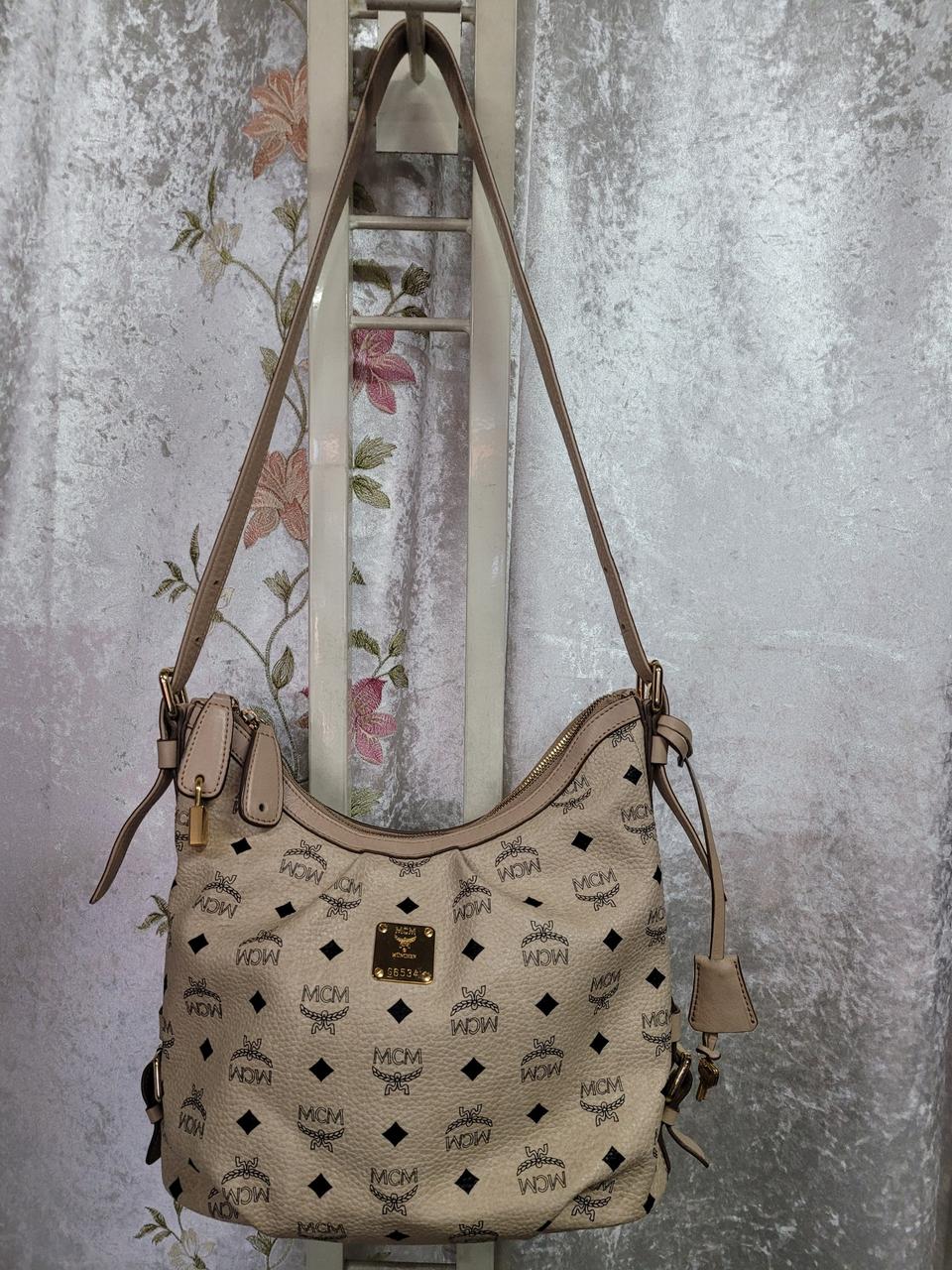 엠씨엠호보백 32/23