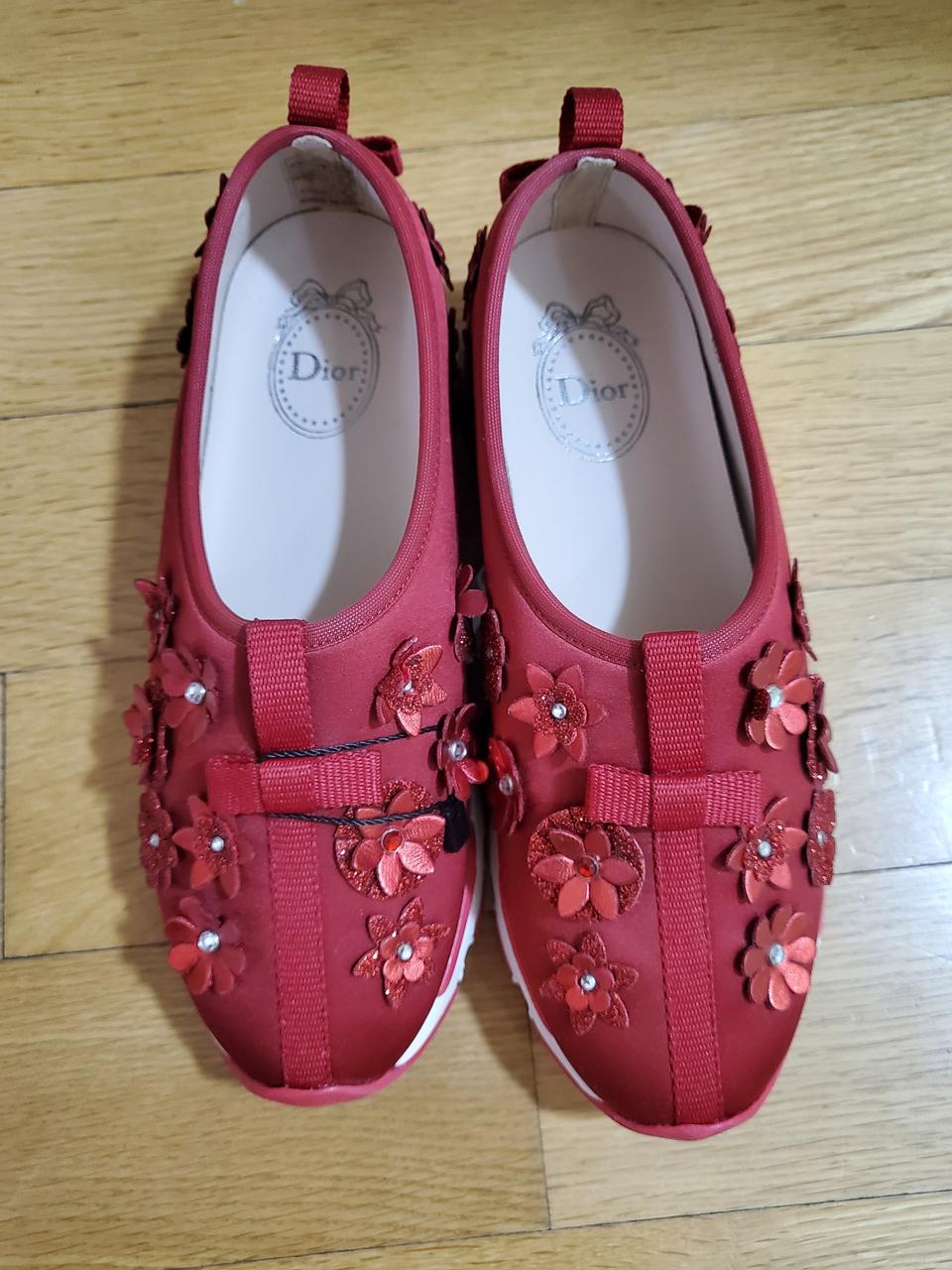 정품 Dior 스니커즈 레드 새틴 33 (210~215) 새상품