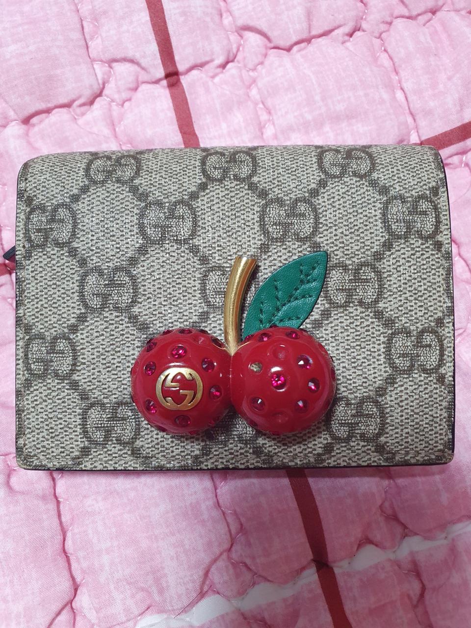 정품)구찌 수프림 GG 체리 카드 반지갑
