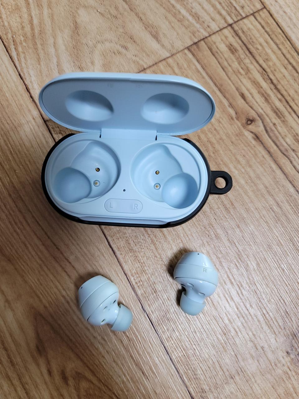 갤럭시버즈 플러스 블루 거의새거