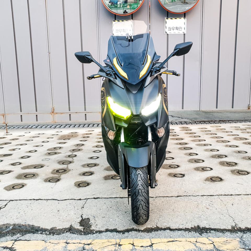 xmax300 19년식 a급 튜닝  차량 판매중