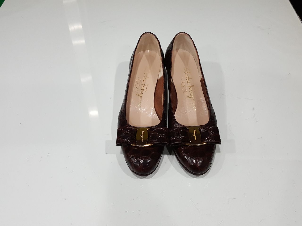 <정품> 페라가모 바라구두  4 2/1c(215)