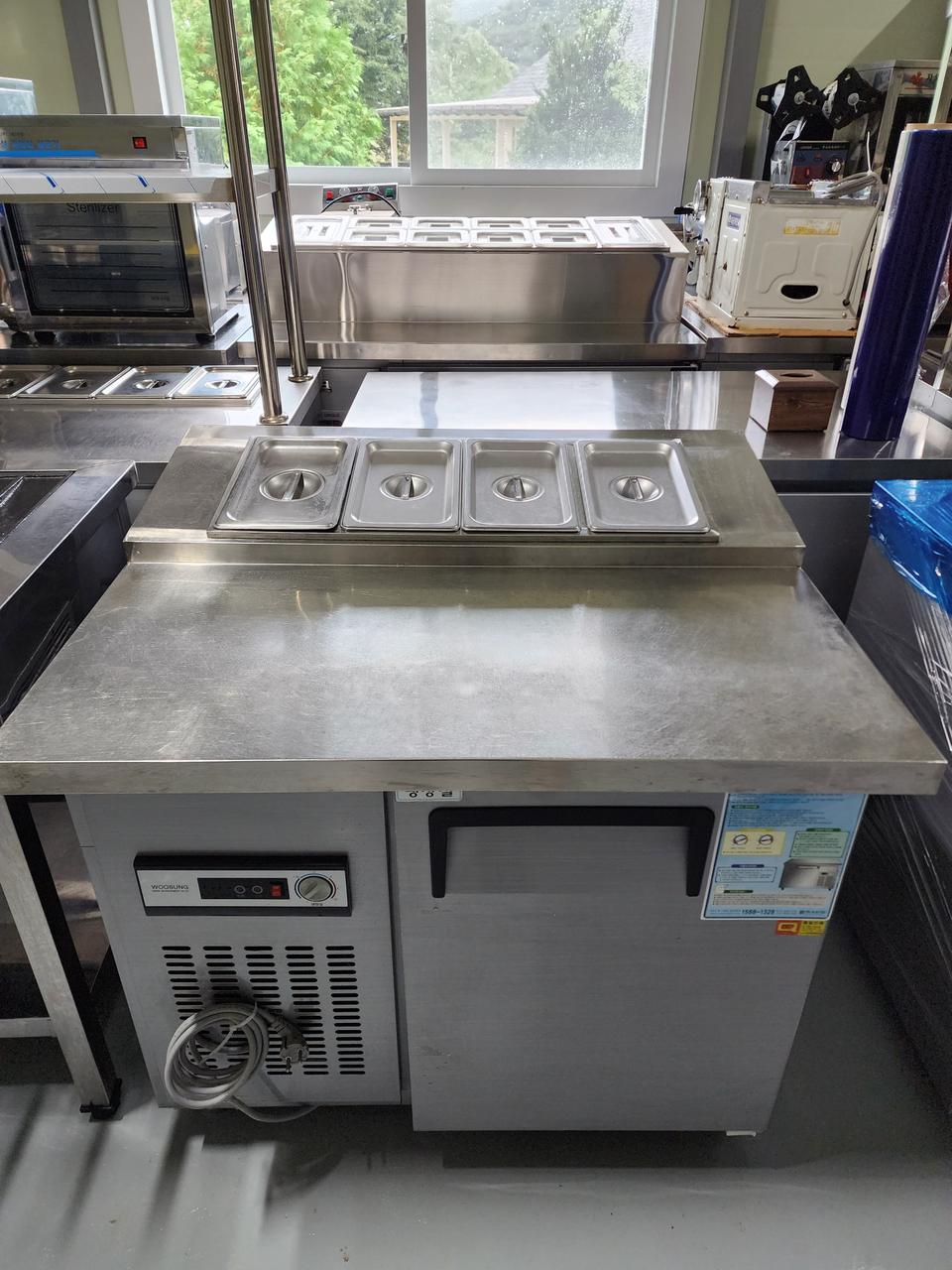 900김밥 냉장고 판매 합니다