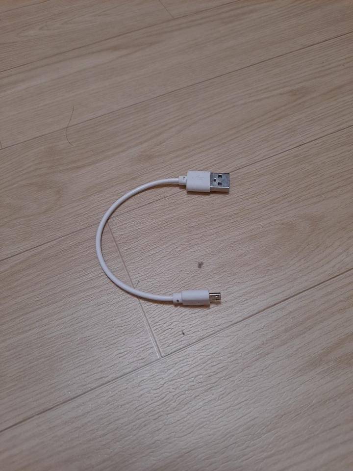 휴대폰 충전 케이블 팝니다