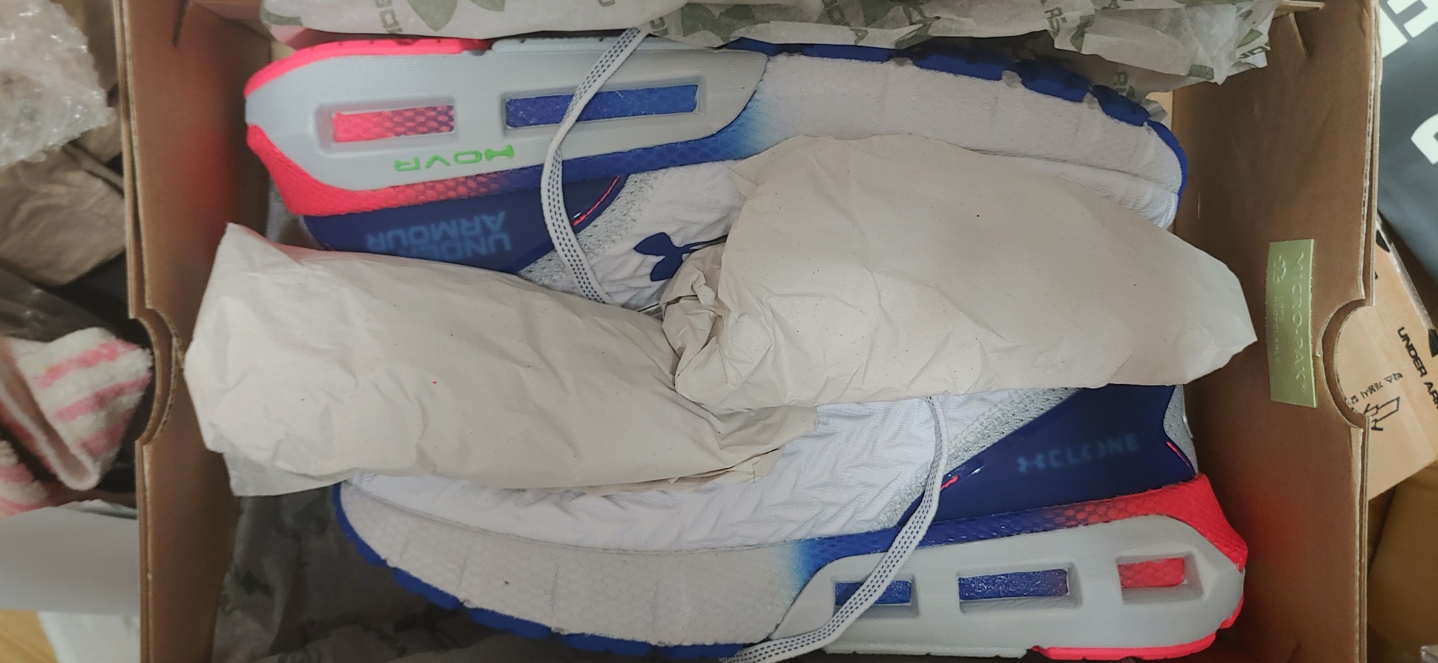 UNDER ARMOUR HOVR MEGA CLONE. 285.