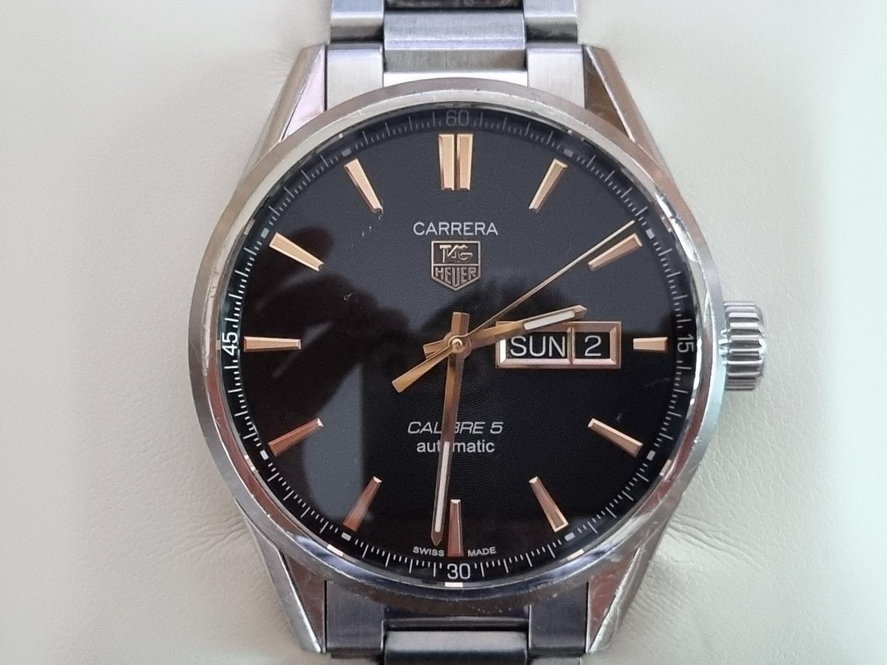 테그호이어 칼리버5 까레라 시계