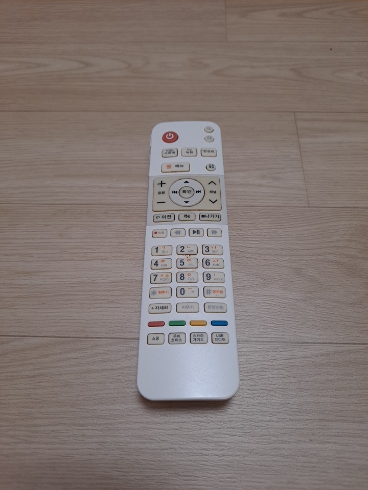 스카이 라이프 통합  리모콘 팝니다