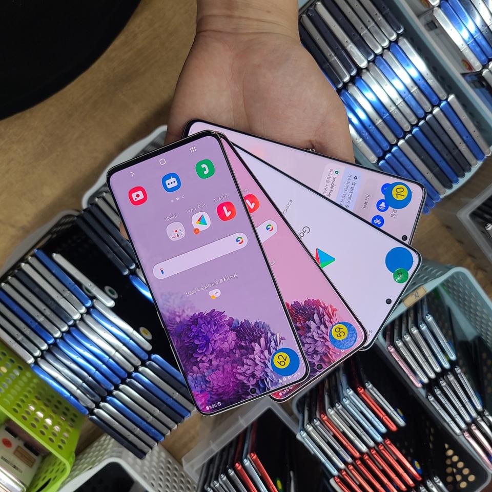 갤럭시S20 128G 상태A 최저가 25만 100대이상대량보유