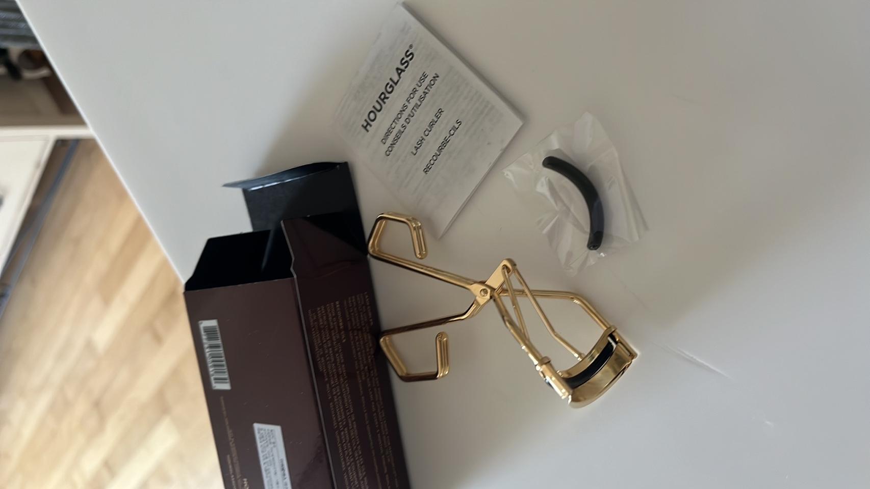 아워글래스 뷰러