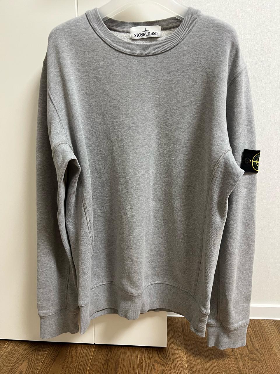 정품 스톤아일랜드 그레이 맨투맨