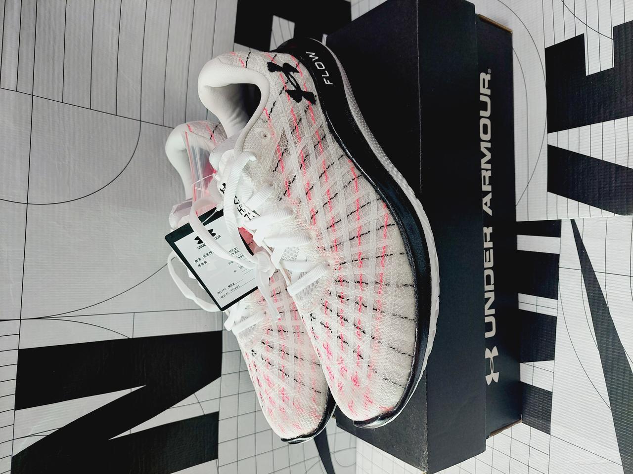 언더아머 스포츠 여성 UA FLOW 벨로시티 윈드 러닝화