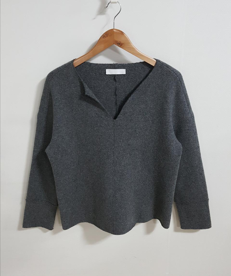 분더캄머 루즈핏 모직 티블라우스