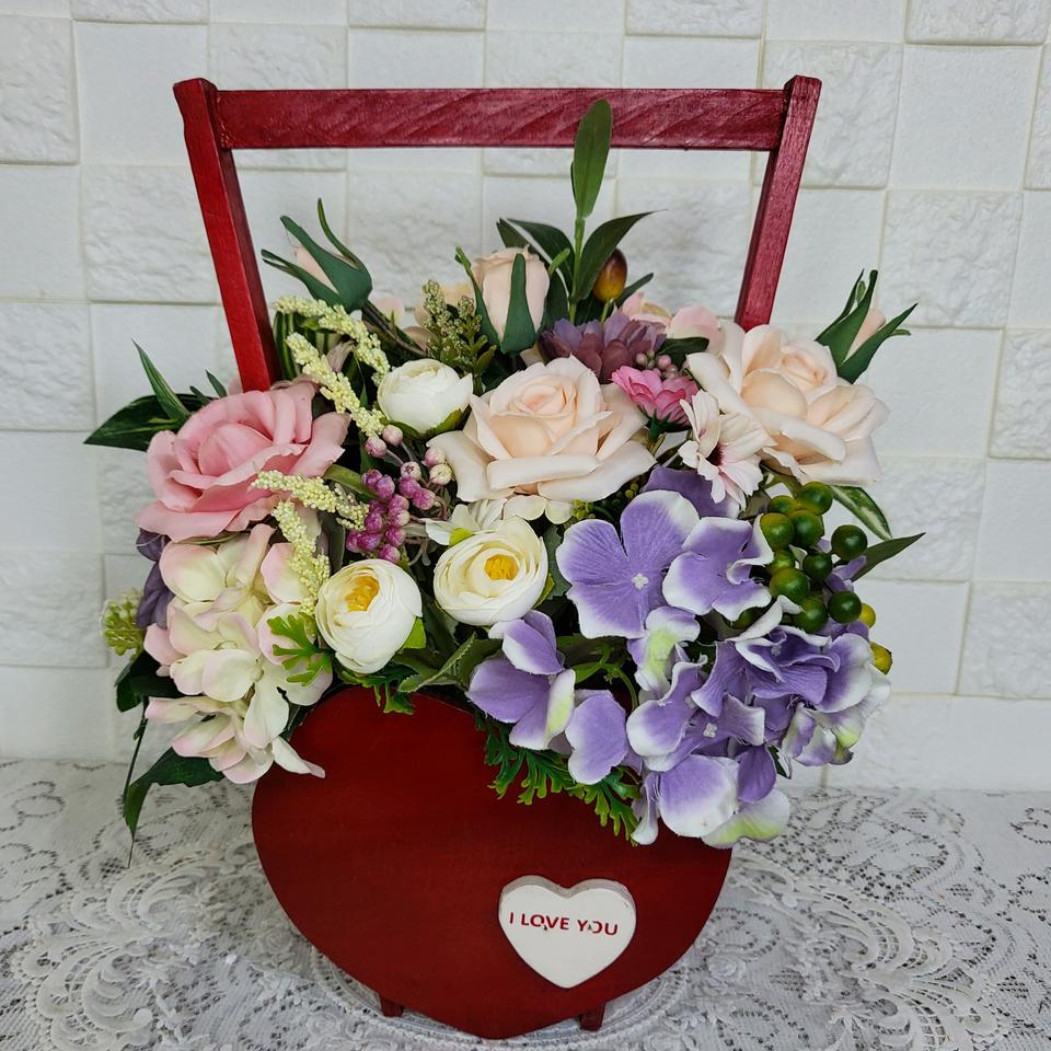 퍼플 수국 장미 핑크 조화 레드하트 나무 바구니