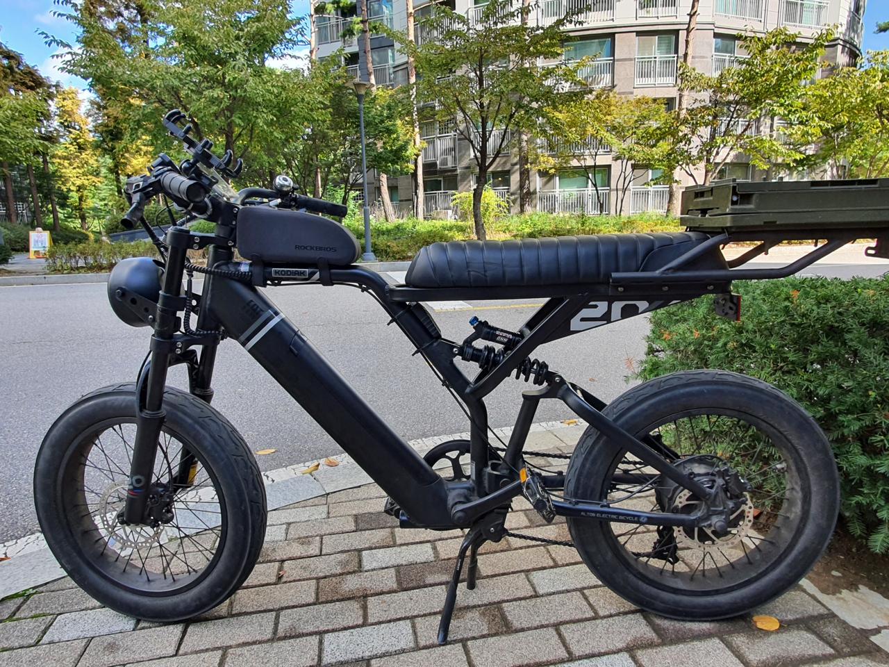 알톤 코디악 20FAT 22년형-전기자전거 판매합니다.