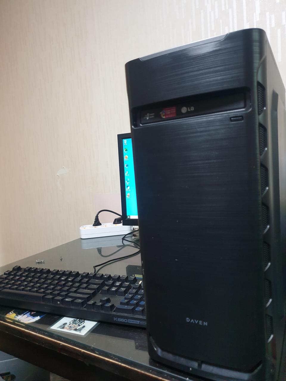 7세대 사무용 컴퓨터 판매합니다.