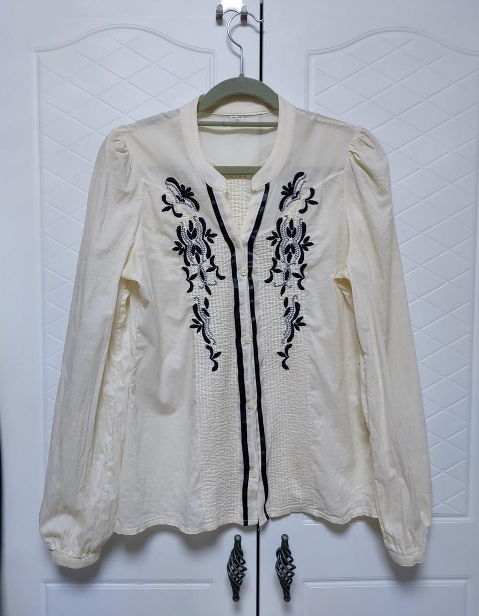 면 자수 블라우스 S(55) *거의새것*