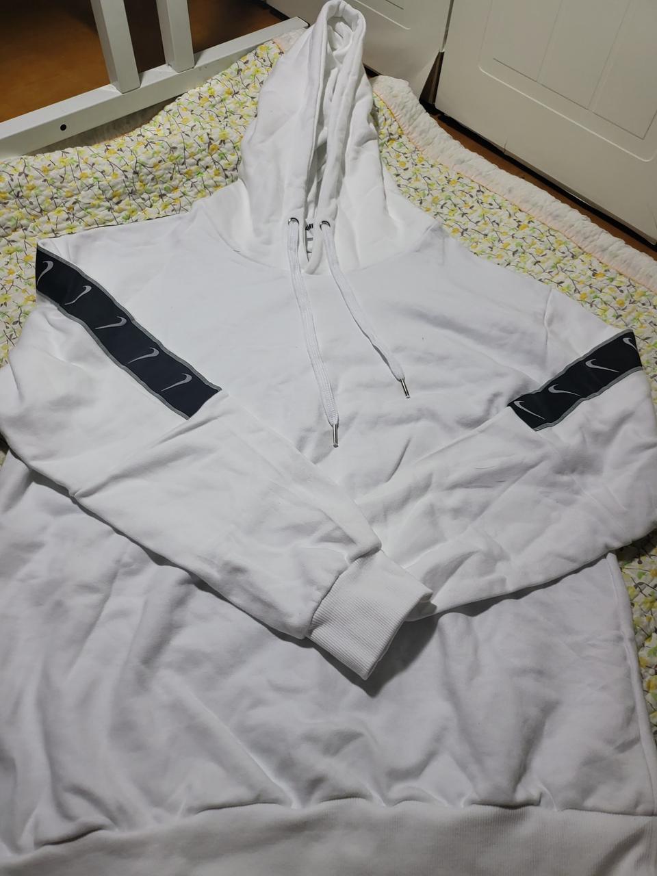 나이키 후드 티셔츠