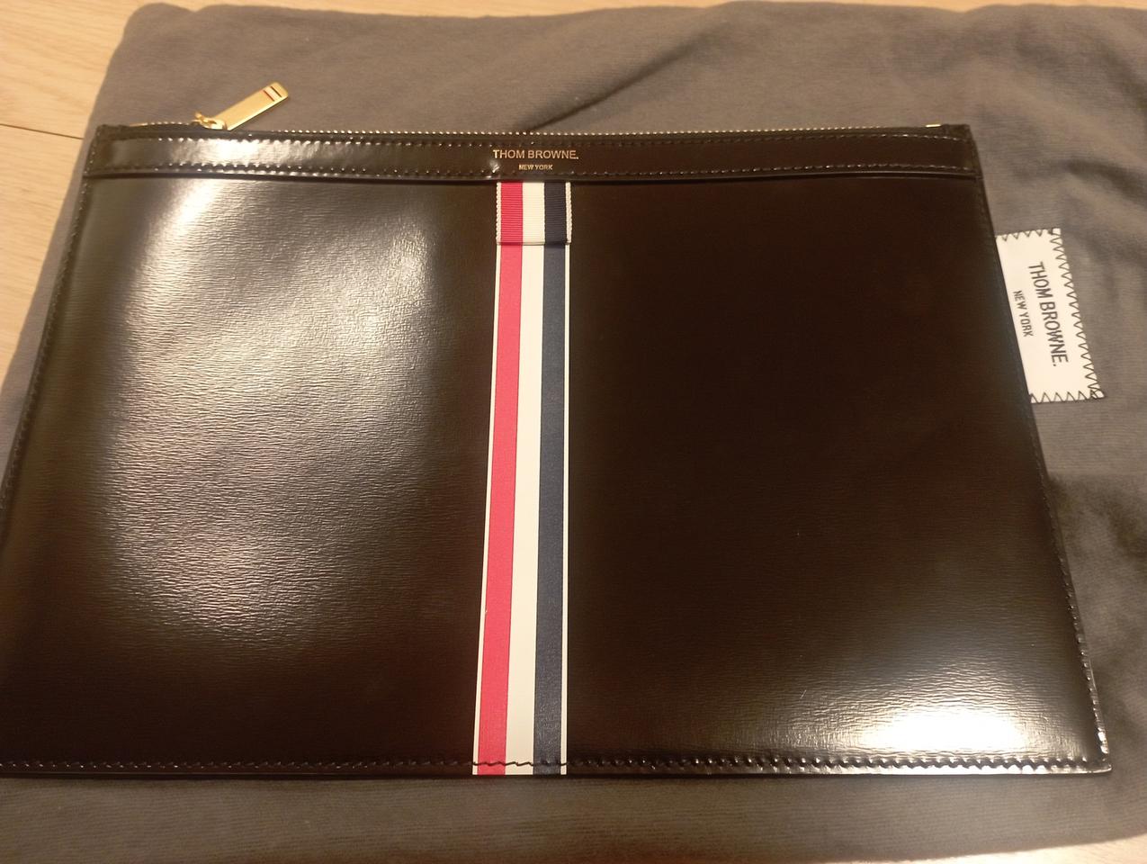 톰브라운 클러치(새상품급)