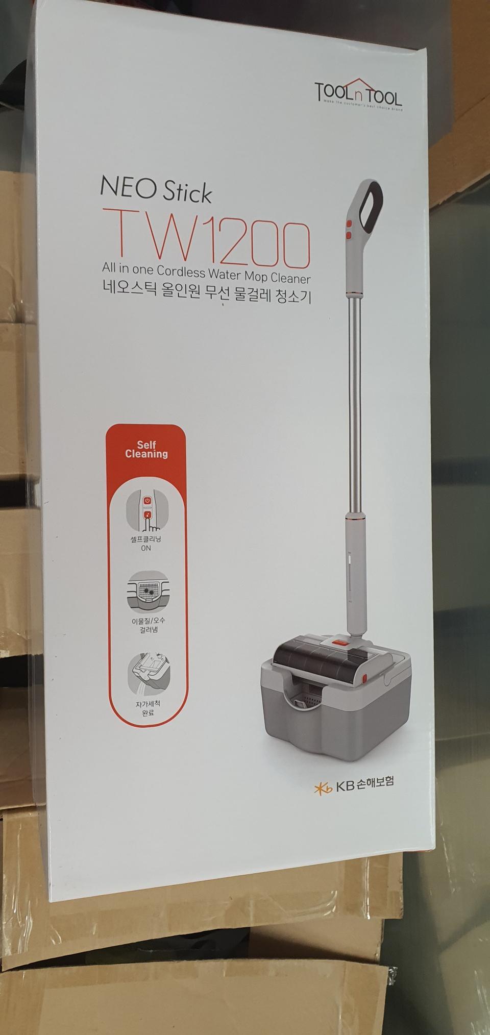 툴앤툴 무선 물걸레 청소기 네오스틱 TW1200  미개봉새상품 입니다.