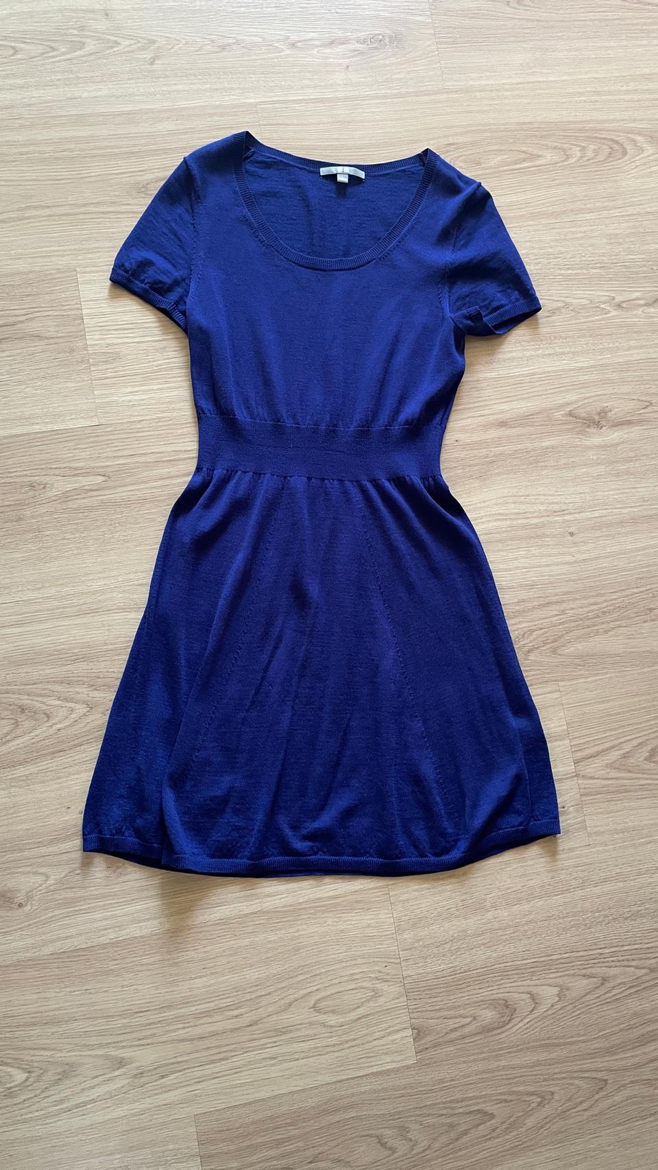 유니클로 얇은 이쁜파랑 니트원피스