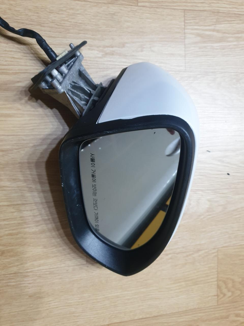 올뉴크루즈 사이드미러 조수석쪽