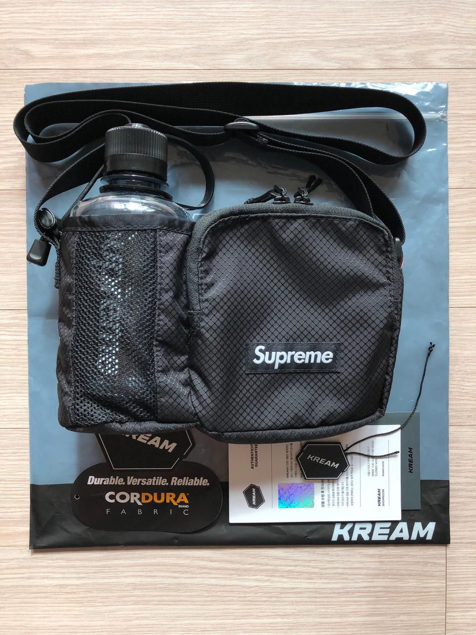 Supreme 슈프림 22SS 사이드백 블랙