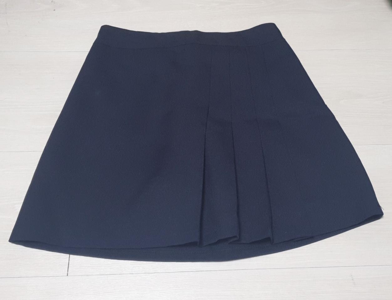 네이비 하프 플리츠 뒷밴딩 미니 스커트 치마