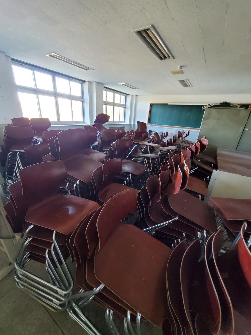 하이펙의자수량3백개