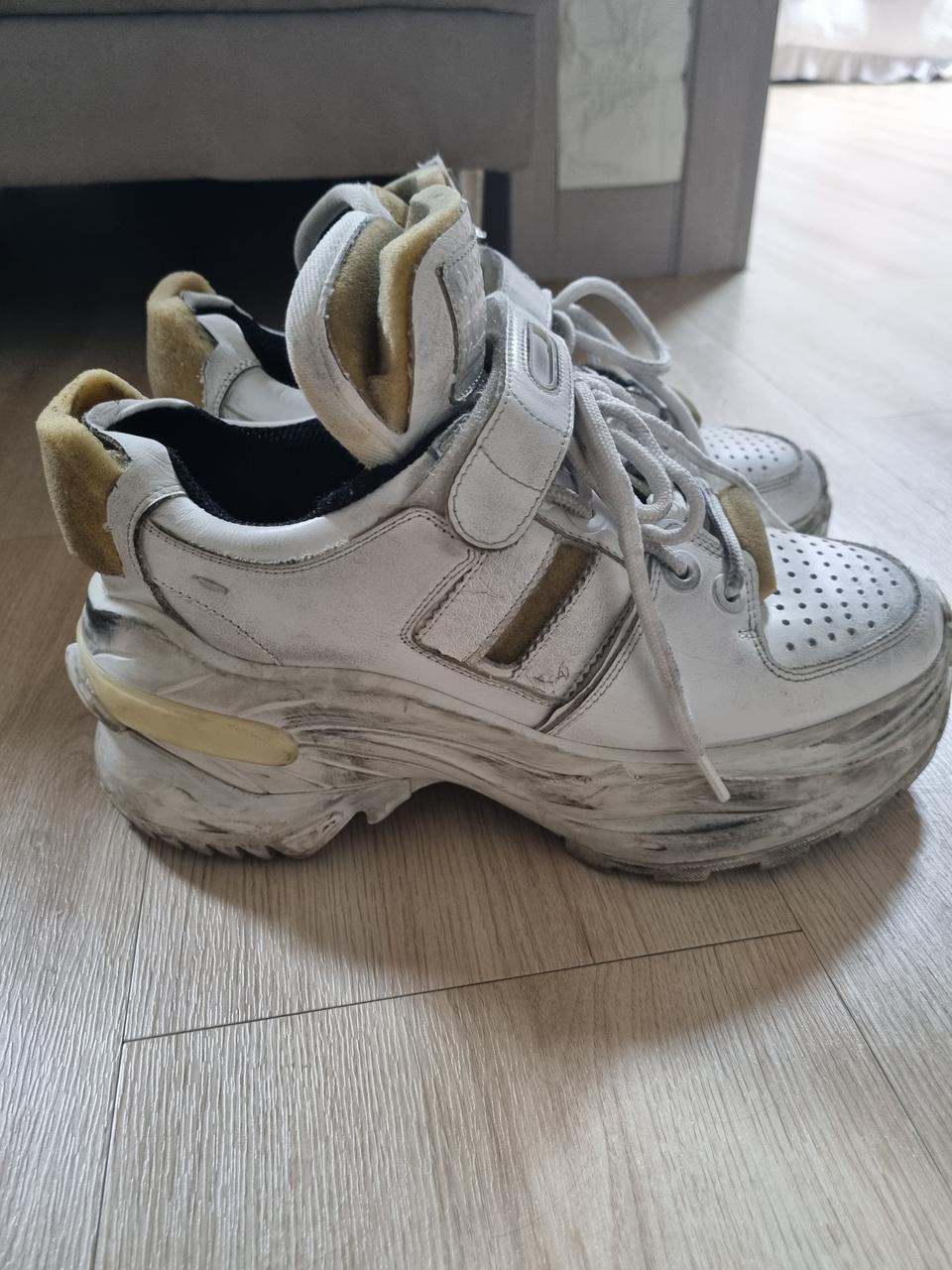 메종마르지엘라스니커즈