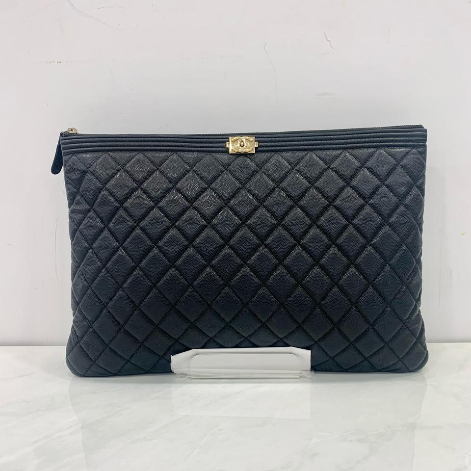 샤넬 캐비어 보이 클러치 라지 24번대