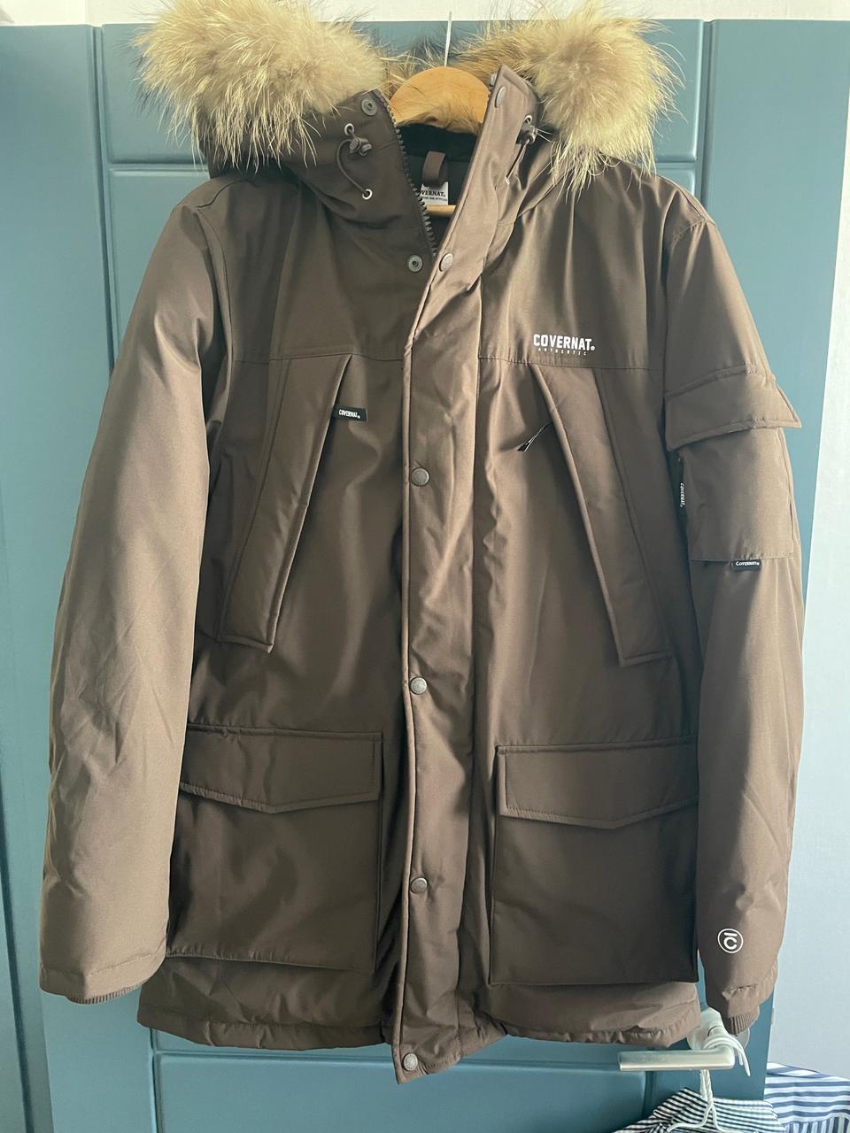 (새상품)커버낫 울버린 덕다운파카 100(L) 사이즈 판매