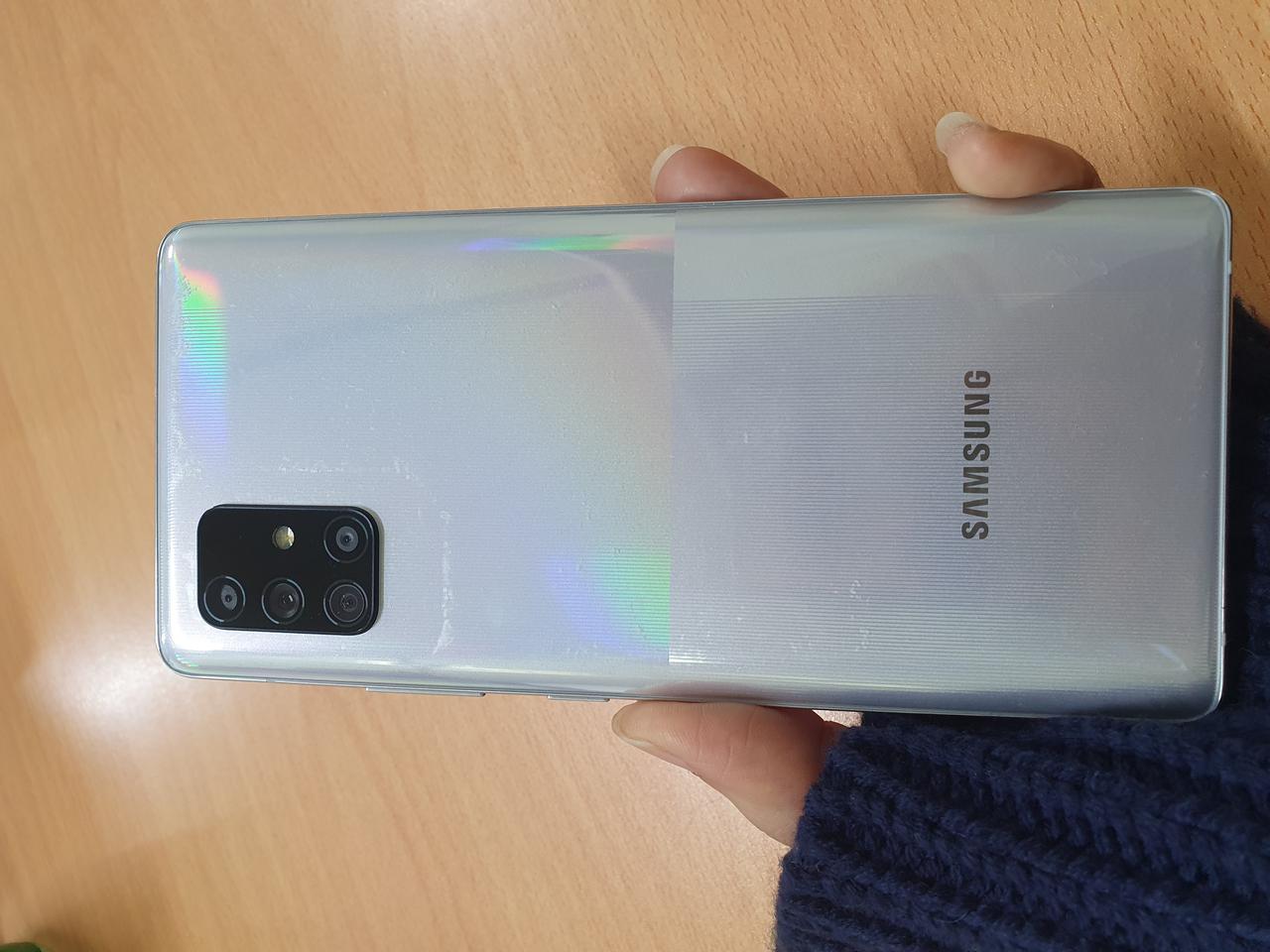 삼성갤럭시 퀀텀 중고폰