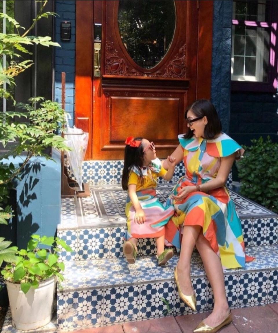 코스모폴리탄줄라이 울프앤리타 콜라보 원피스