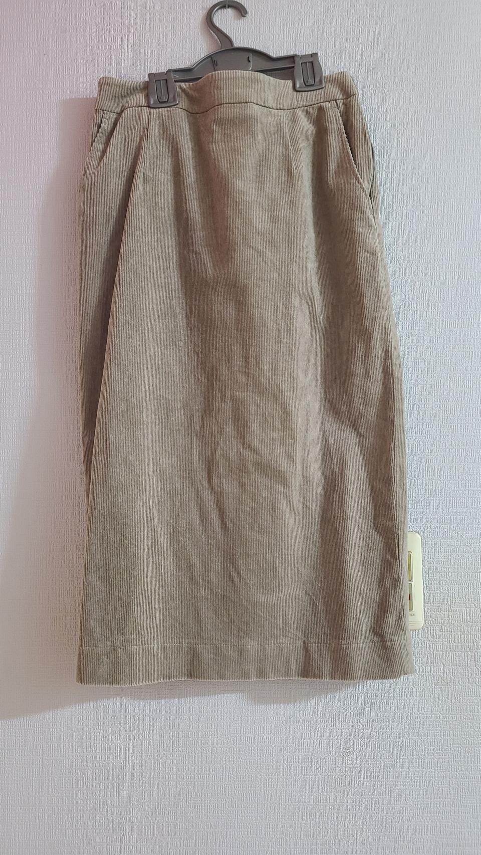 탑텐 코듀로이 스커트