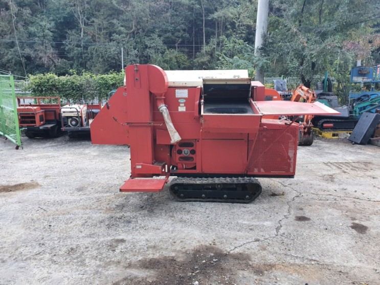 이세키 콩탈곡기 1015J