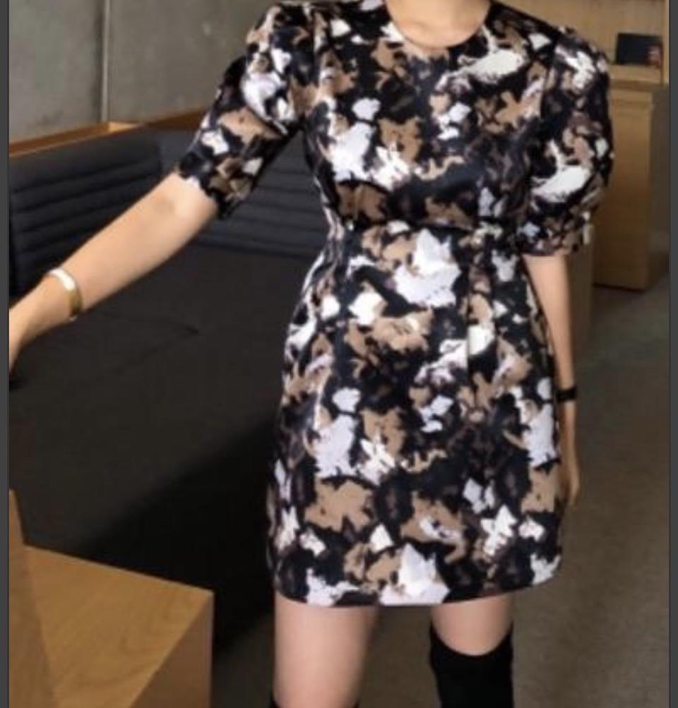 새상품 연말룩 나염원피스 물감원피스 미니원피스