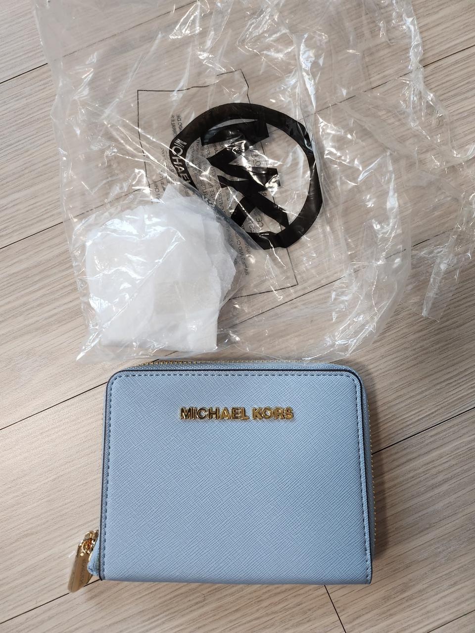 마이클코어스 젯셋 트래블 가죽지갑 정품 새상품