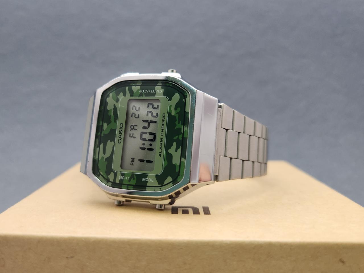 카시오 손목시계 위장무늬