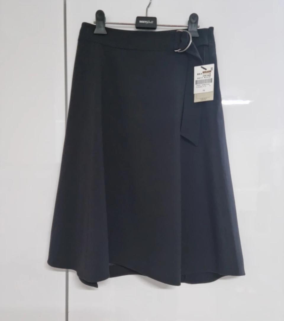 새상품 빈폴레이디 스커트 70사이즈