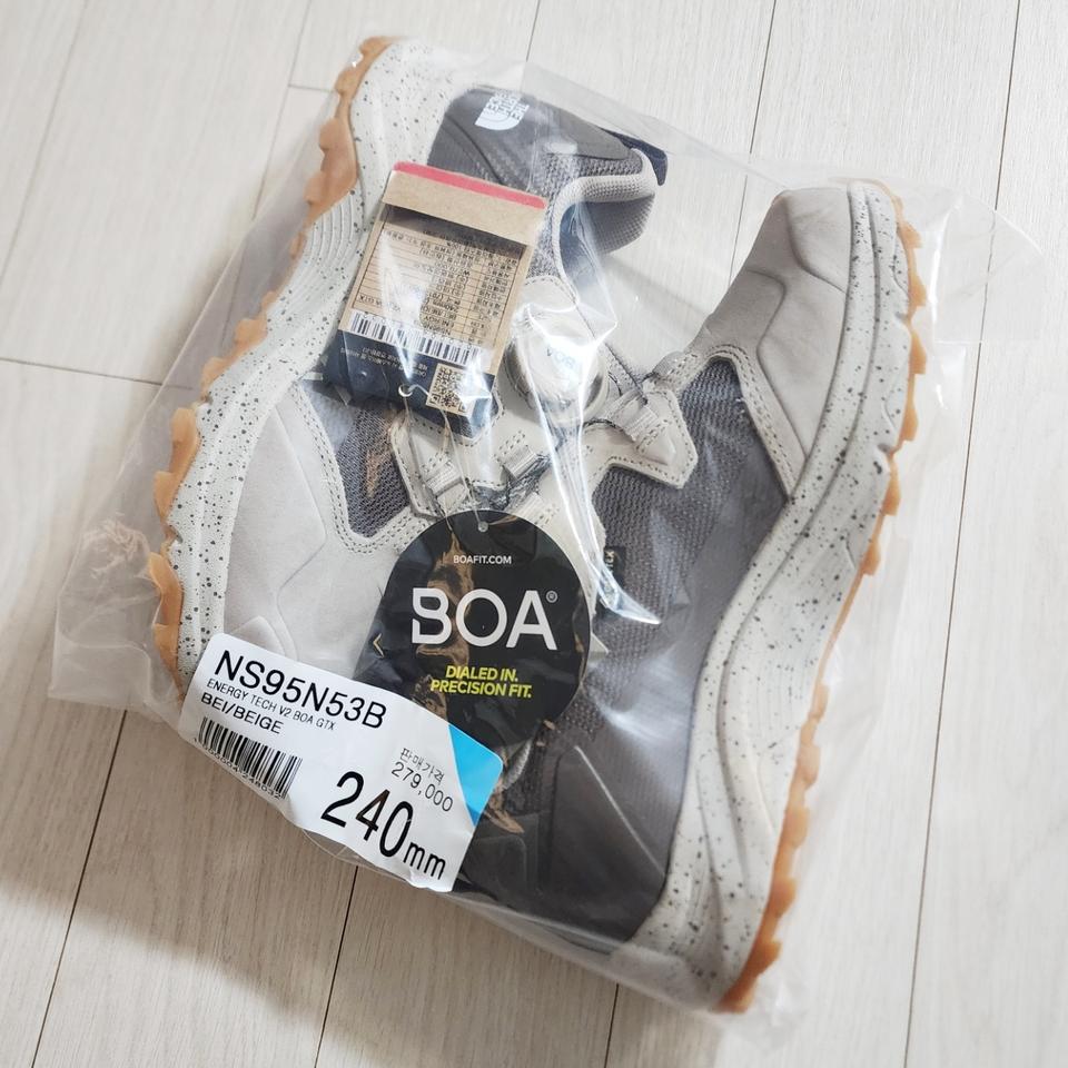 노스페이스 에너지테크 V2 보아 고어텍스 운동화 240 17만원 팝니다