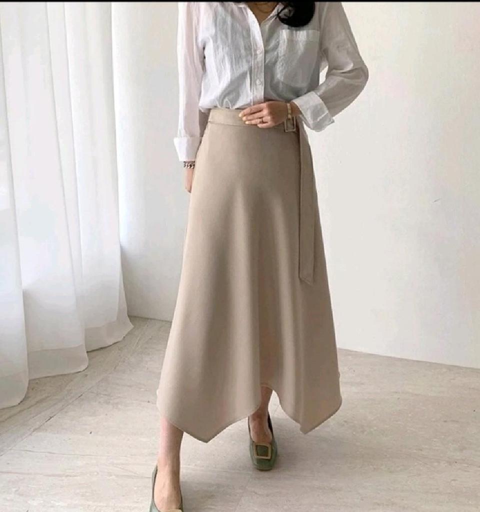 베이지 롱 스커트