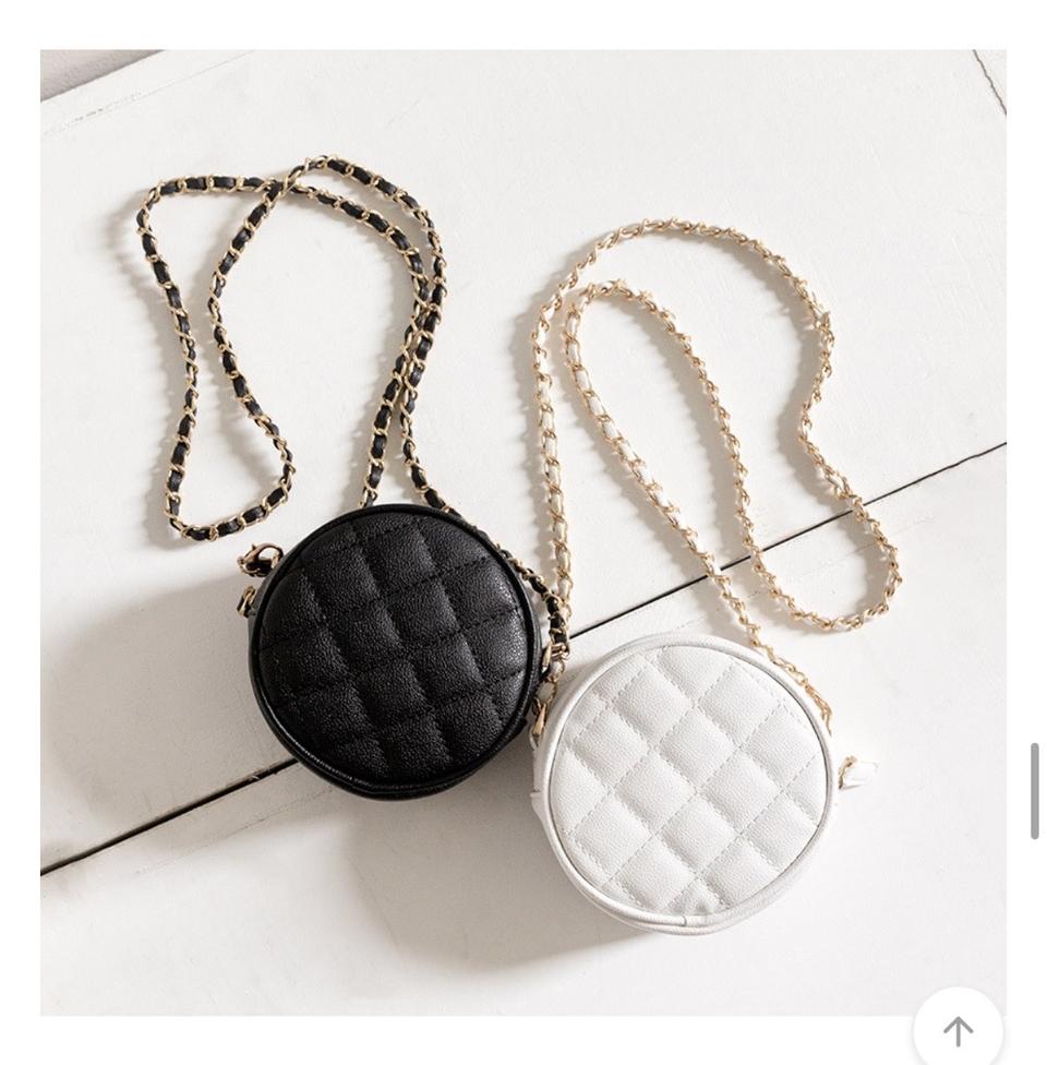 체인 미니 퀄팅 크로스백(새상품)