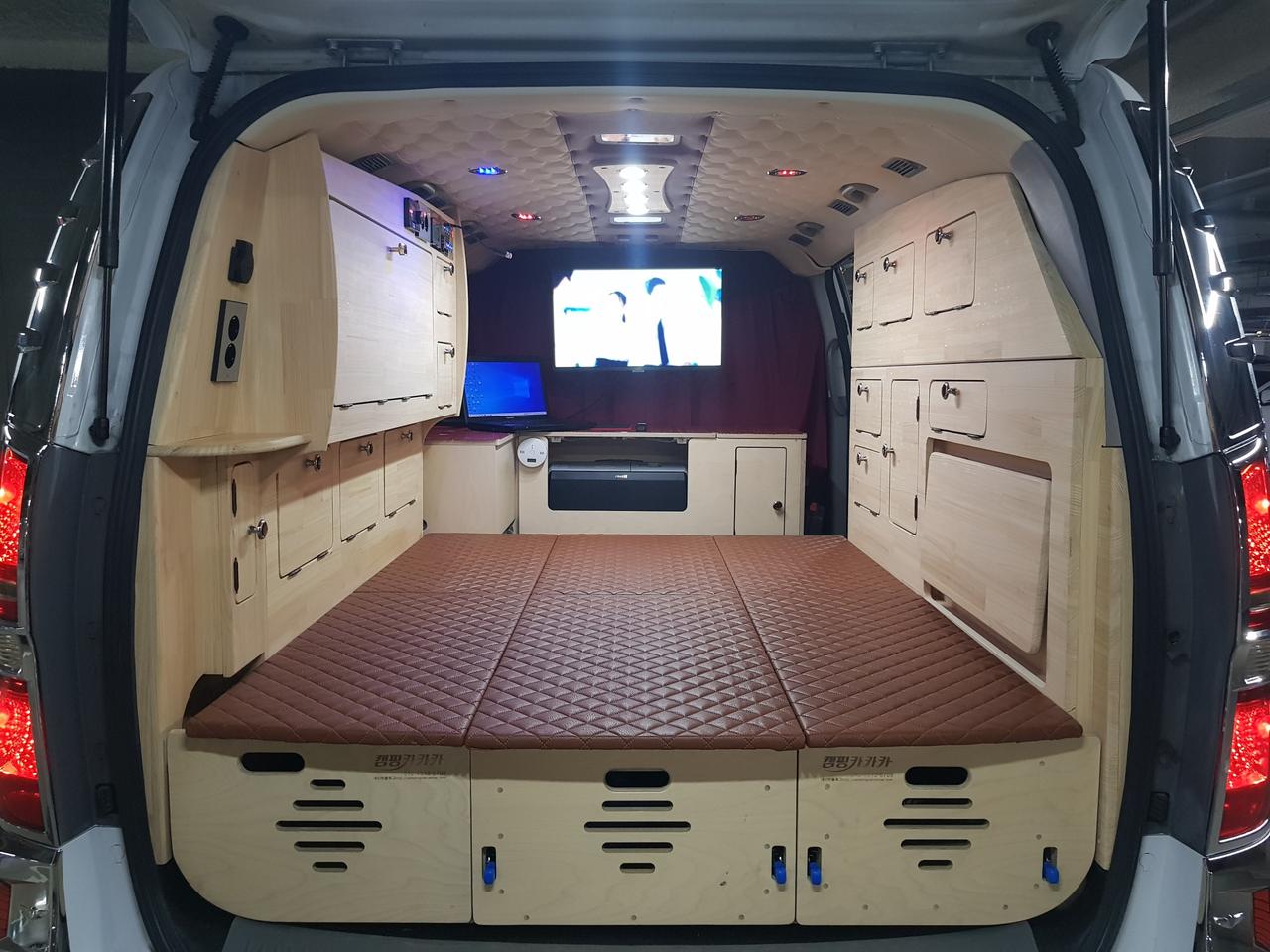 캠핑카 스타렉스 완전풀옵