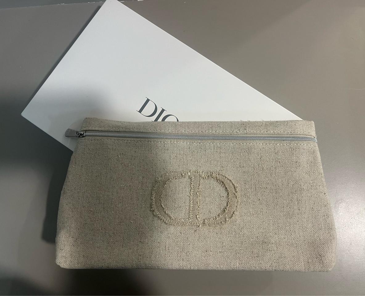 디올 파우치