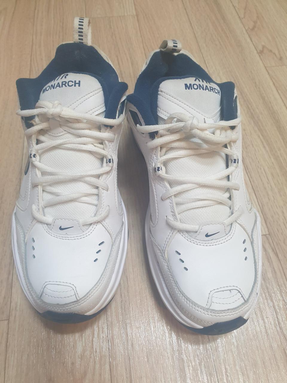 나이키에어 모나크운동화(265)