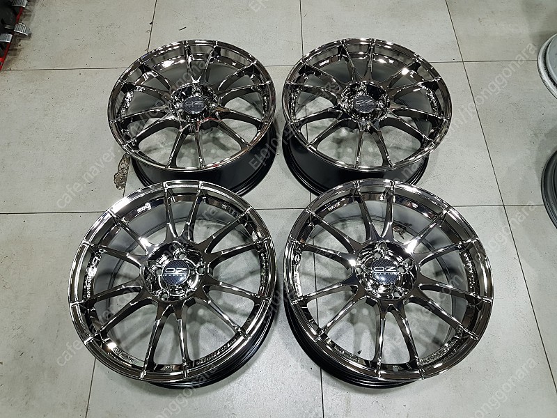 무기스 중고휠 18인치 Oz울트라레제라 정품휠 스파터링 크롬 커스텀 휠