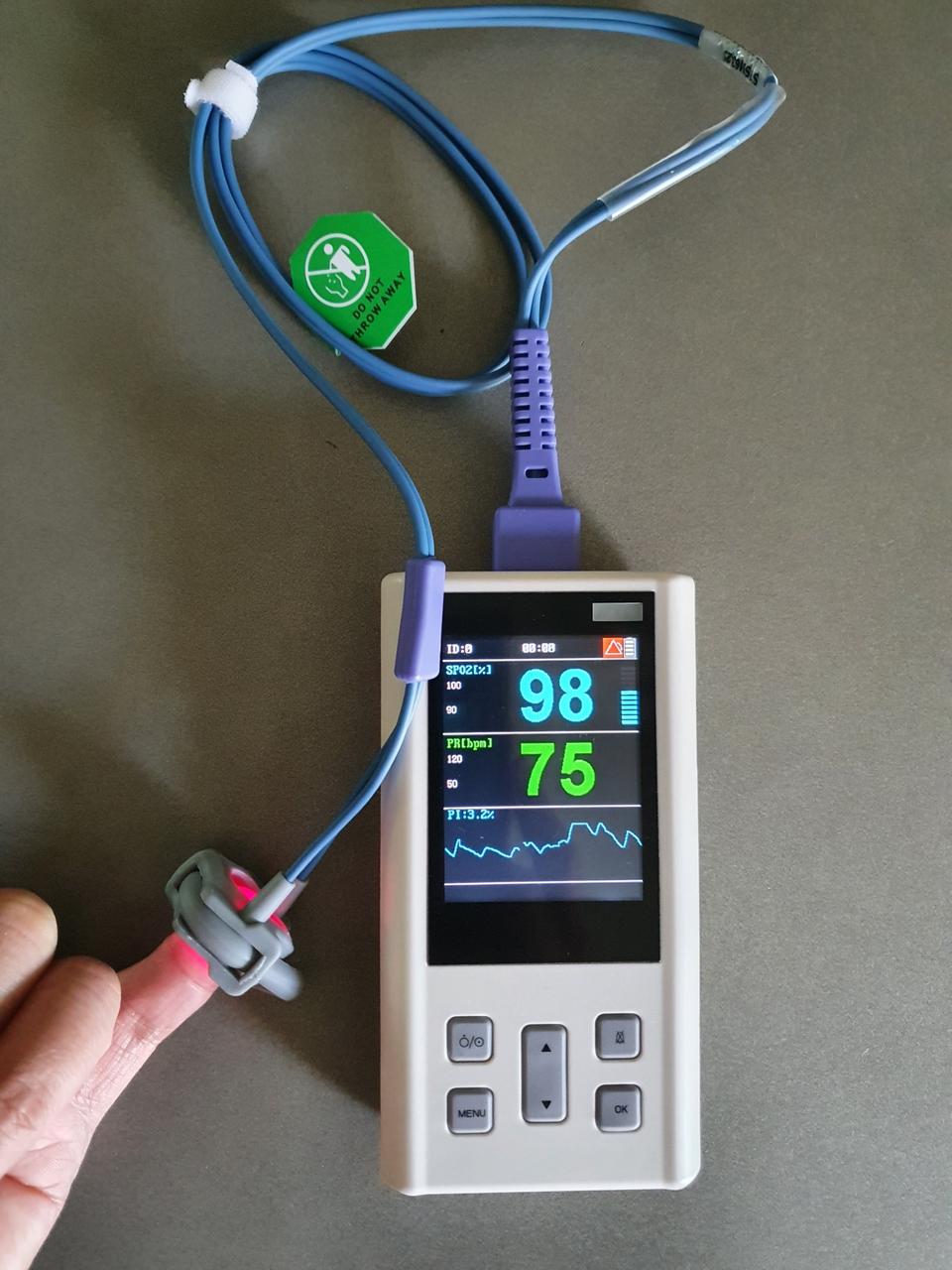 신생아 영유아 전용 산소포화도 측정기